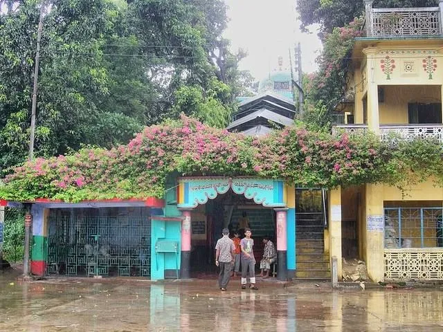 বায়েজিদ বোস্তামীর মাজার-এর ছবি